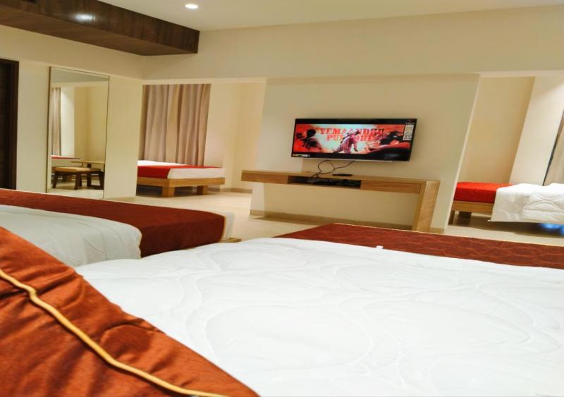 The Paradise Hotel - Luxury Stay 칸치푸람 외부 사진