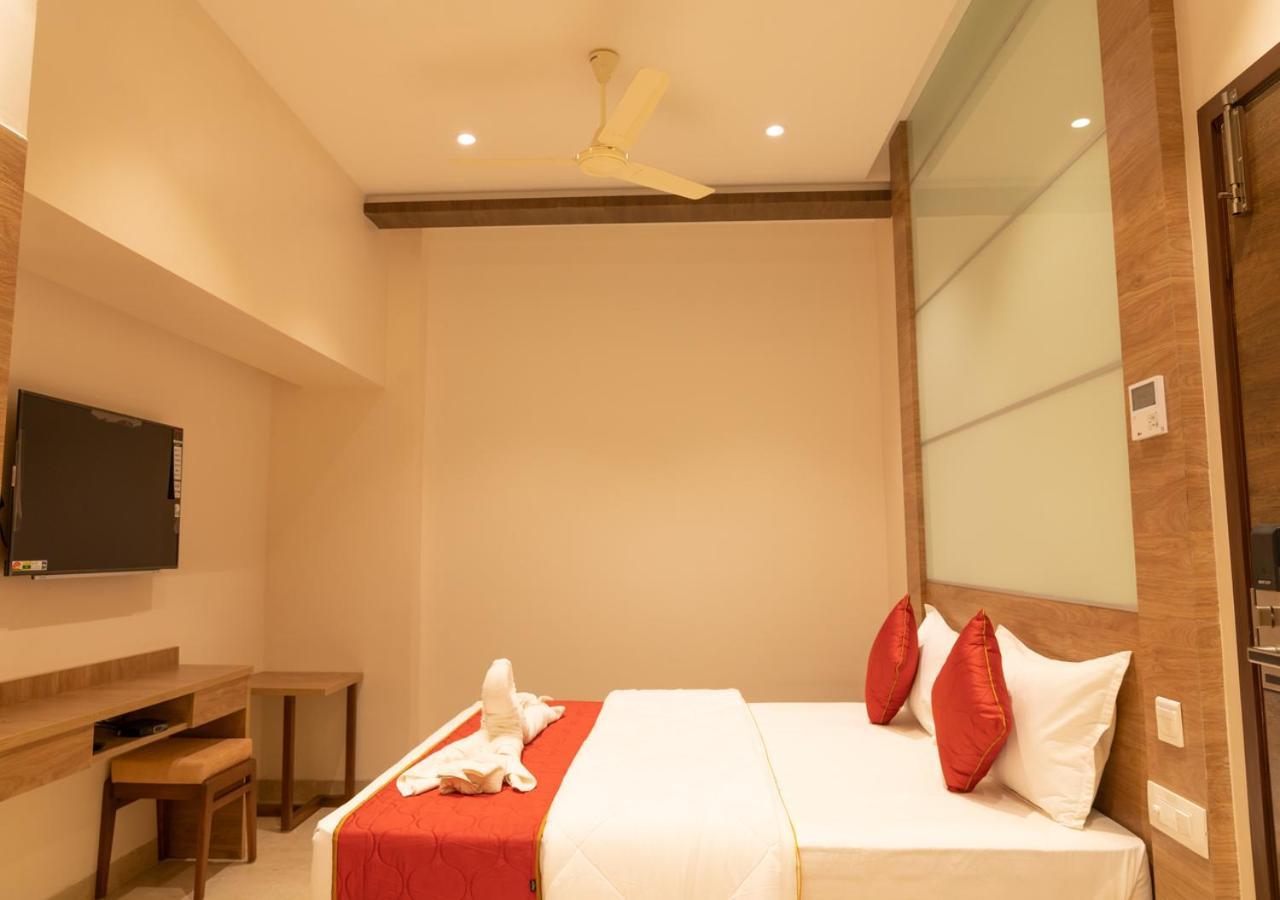 The Paradise Hotel - Luxury Stay 칸치푸람 외부 사진